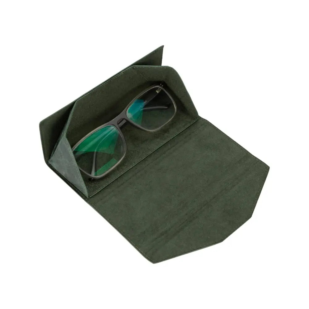 Leather Green Triangle Sunglass Case with Anti-Shock Corners - Velluto - 3